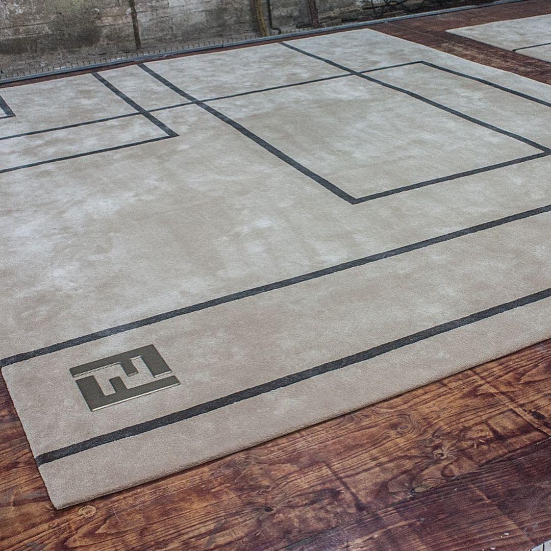 سجاد فندي حروف بارزة